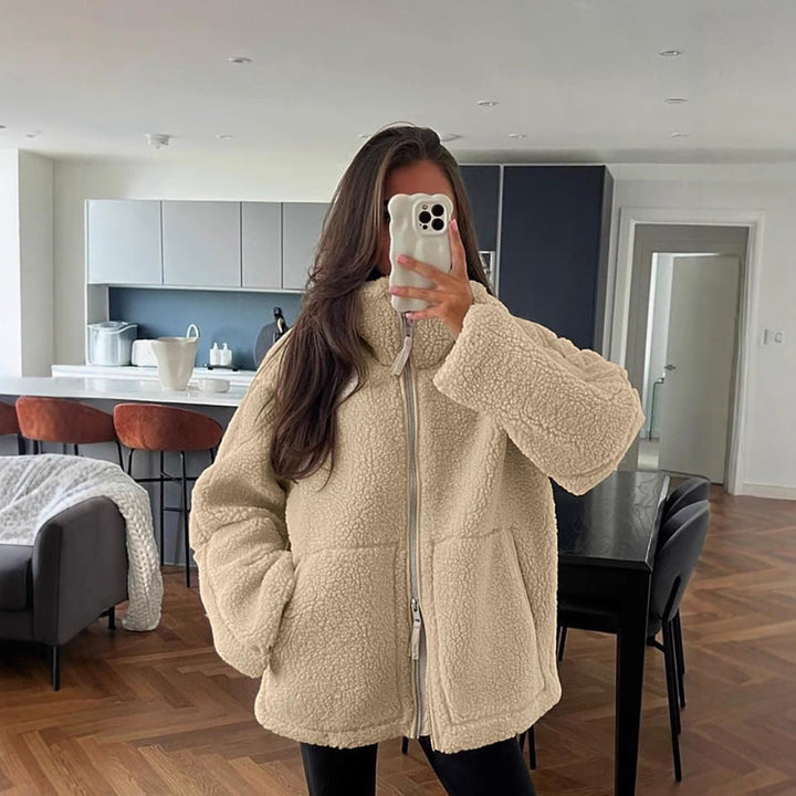 Amara™ – Soft Teddy Coat