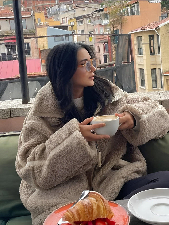 Amara™ – Soft Teddy Coat